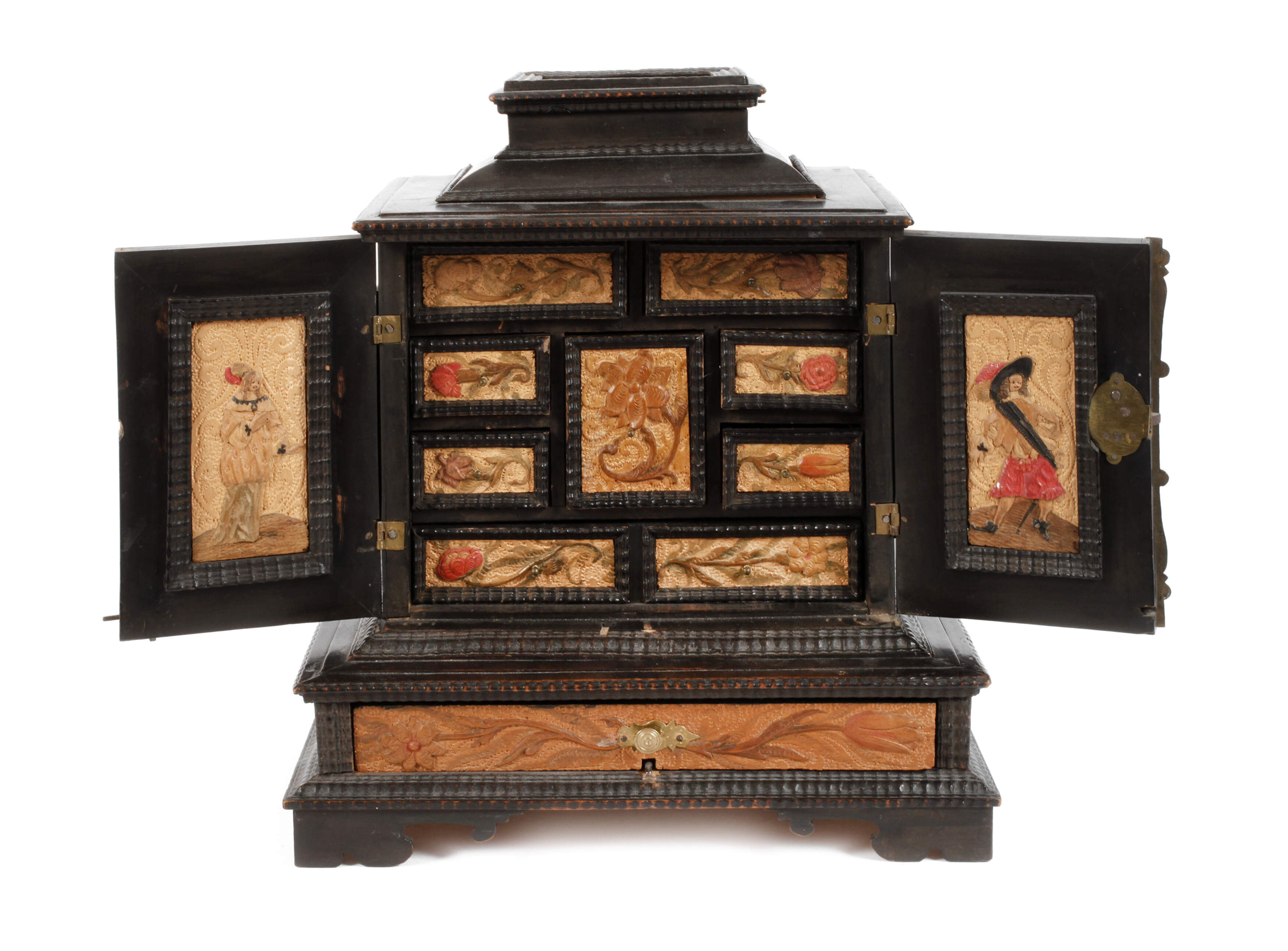 Egerländer Kabinettschränkchen