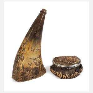 Pulverhorn und Schnupftabakdose