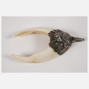 Zwei jagdliche Schnitzereien