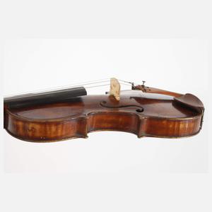 Violine im Etui