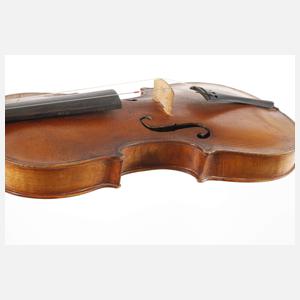 Violine im Etui