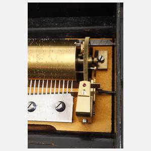 Große Walzenspieldose