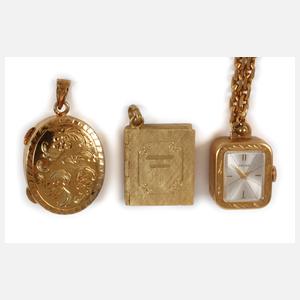 Drei Spieldosen als Schmuckanhänger