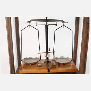 Große Apothekerwaage