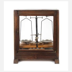 Große Apothekerwaage