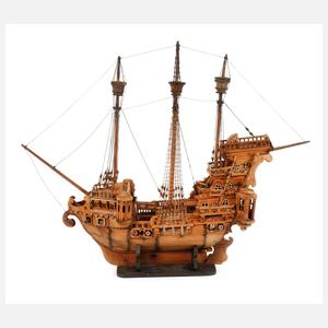 Großes Schiffsmodell