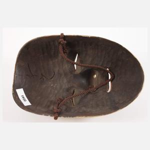 Zwei historische Theatermasken