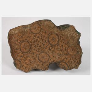 Zwei geschnitzte Figuren