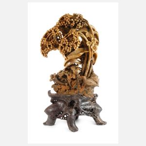 Feine Specksteinschnitzerei