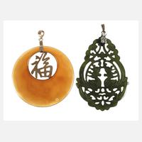 Zwei Schmuckanhänger111