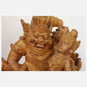 Große Schnitzerei Bali