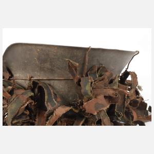 Stahlhelm 2. Weltkrieg mit Tarnnetz