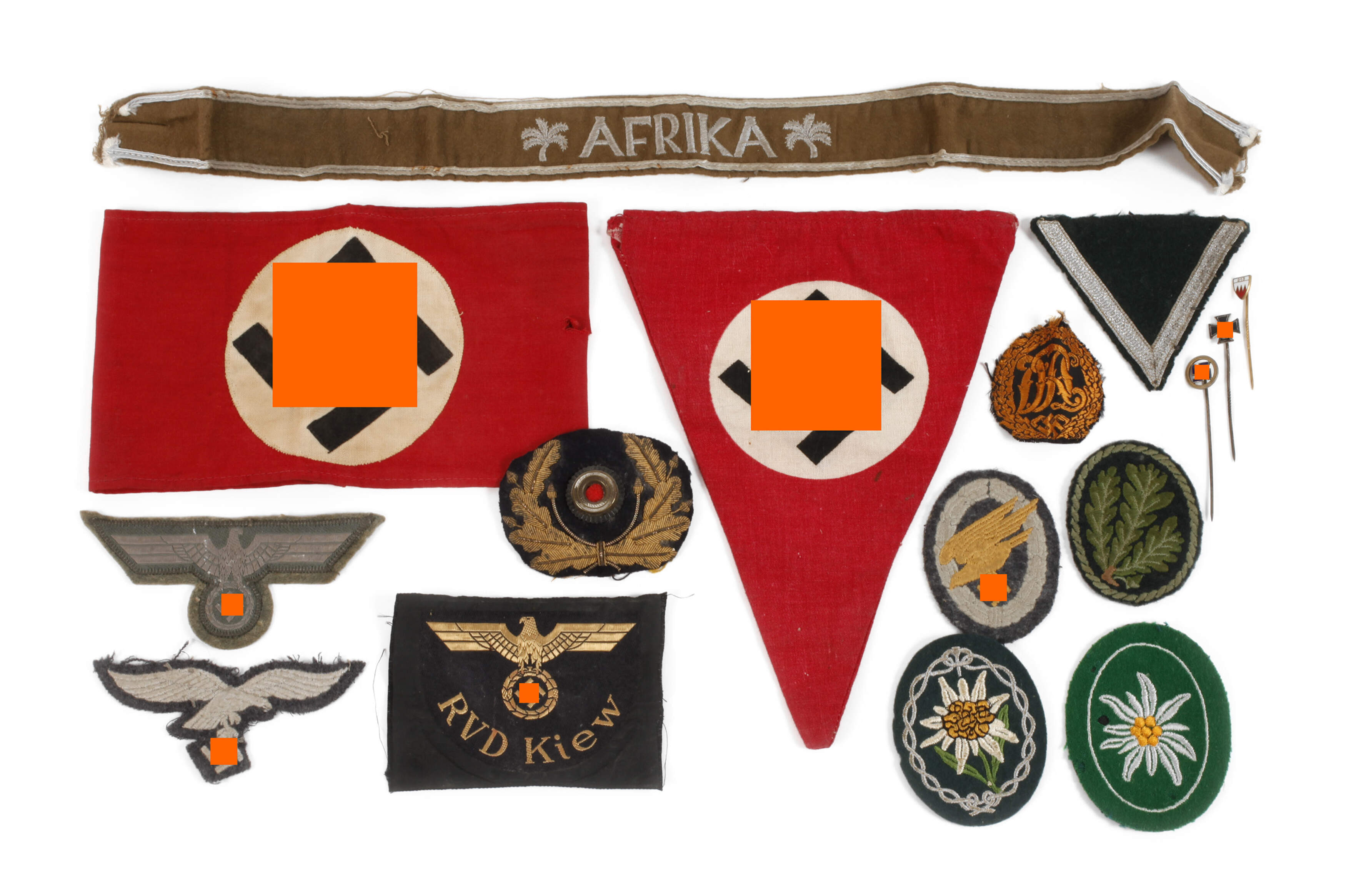 Konvolut Effekten und Abzeichen 2. Weltkrieg