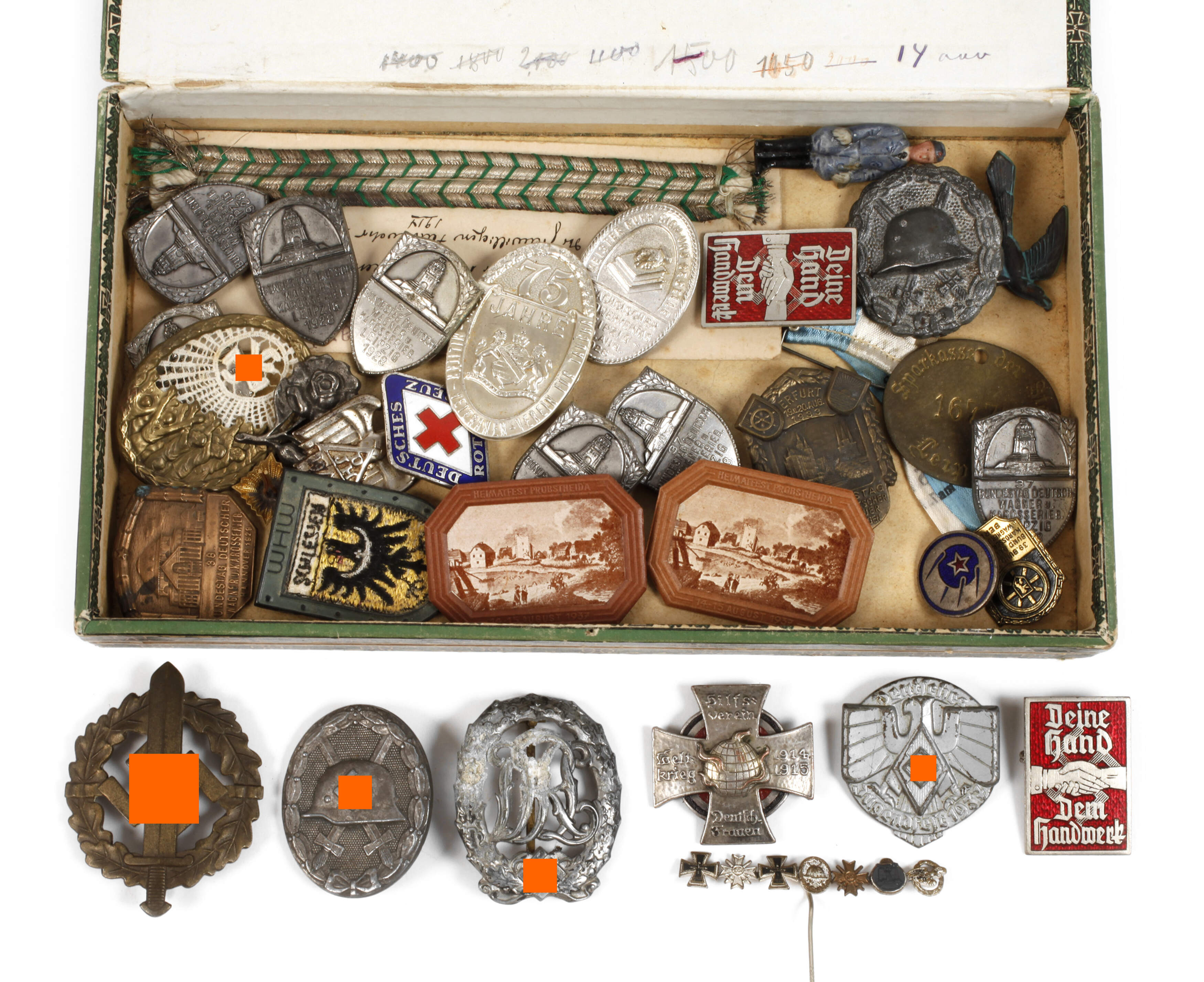 Konvolut Orden und Abzeichen