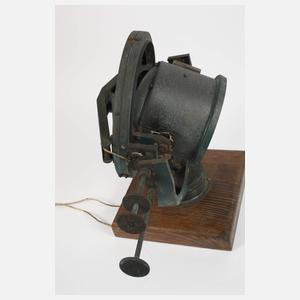 Modell eines Suchscheinwerfers der Flak