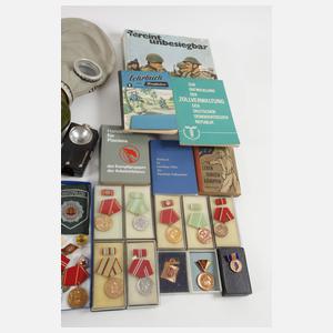 Konvolut Orden, Effekten und Ausrüstung DDR