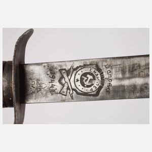 Zwei Kampfmesser und Grabendolch Russland