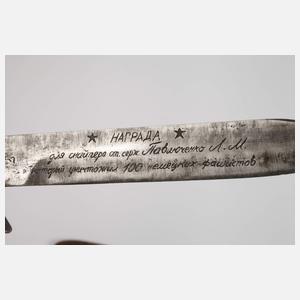 Zwei Kampfmesser und Grabendolch Russland