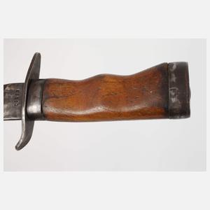 Zwei Kampfmesser und Grabendolch Russland