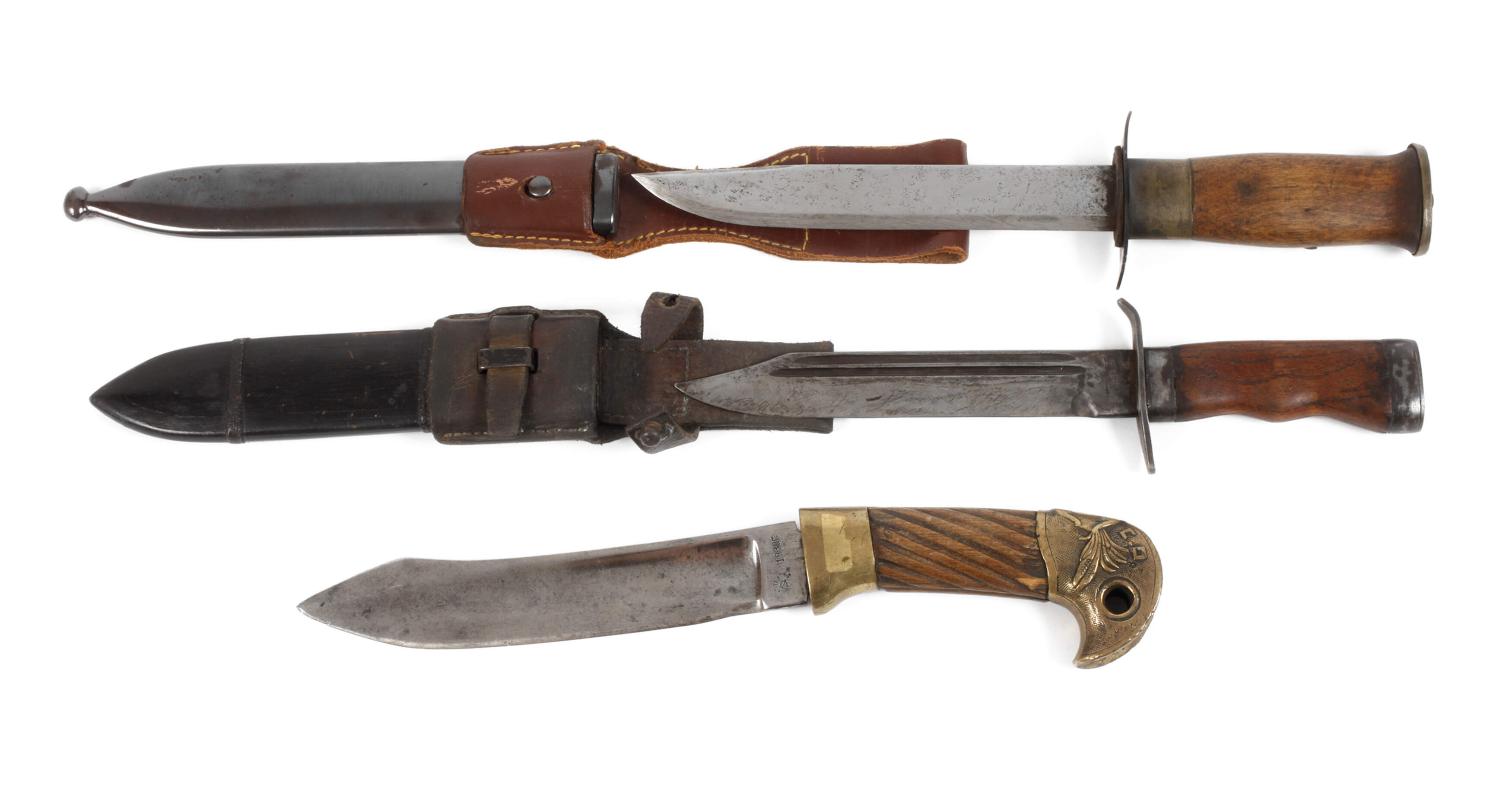Zwei Kampfmesser und Grabendolch Russland