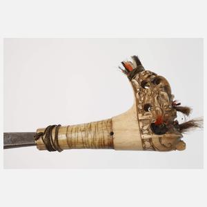 Mandau und Knochen-Wakizashi