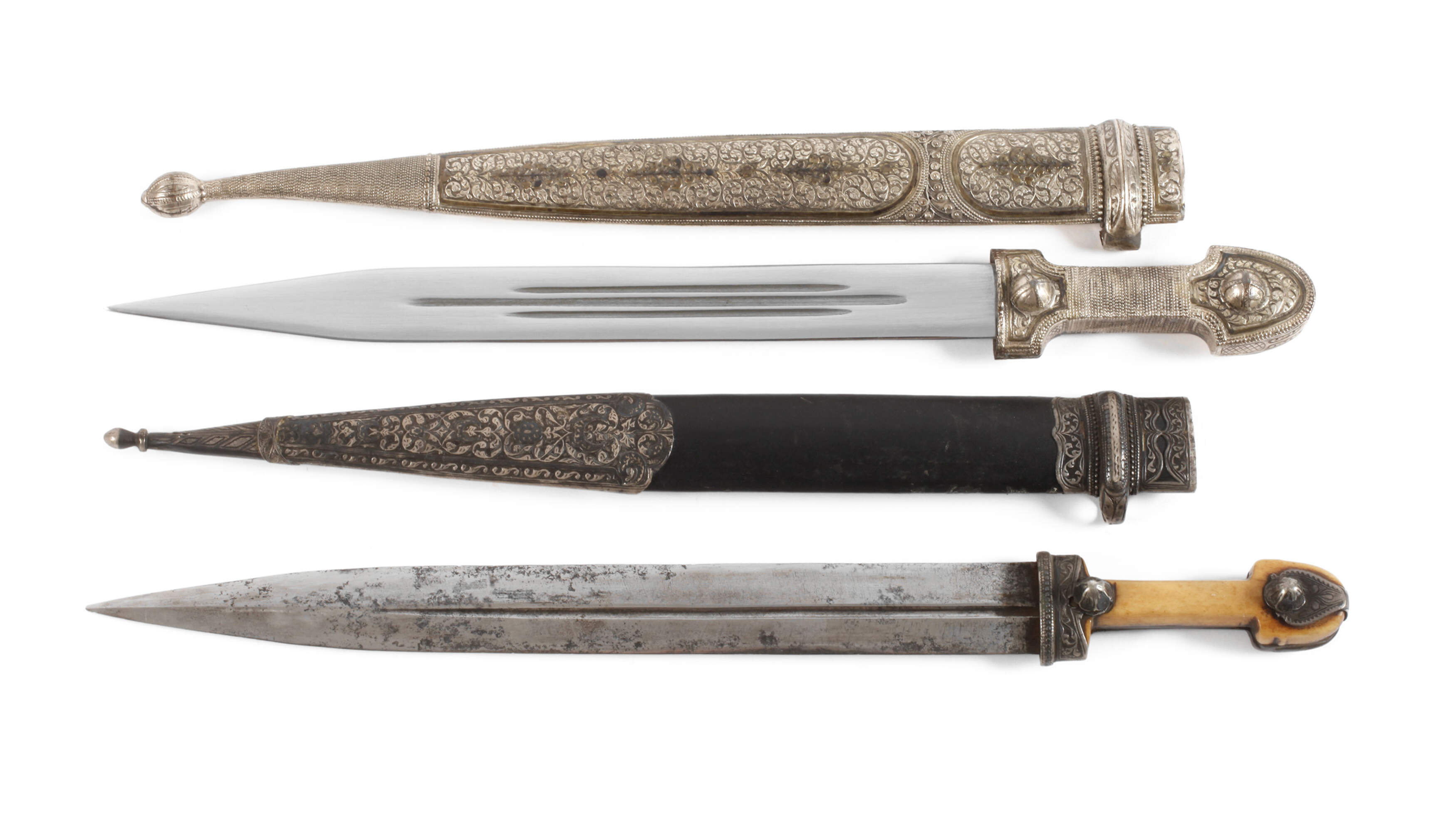 Zwei Kinjal