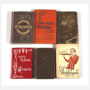 Sechs Kochbücher