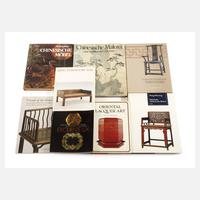 Acht Bücher und Broschüren China111