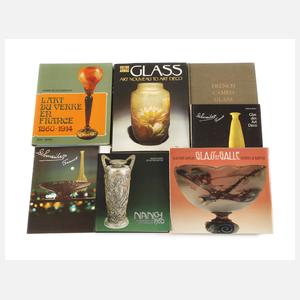 Sieben Fachbücher Jugendstilglas