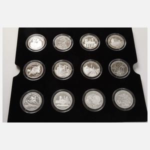 Konvolut Medaillen Geschichte der DDR