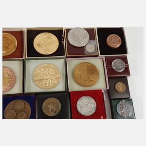 Großes Konvolut Medaillen