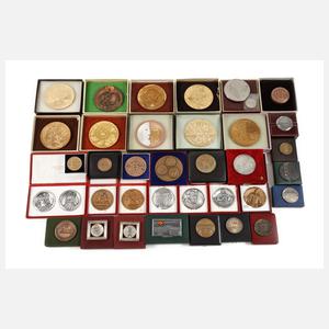 Großes Konvolut Medaillen