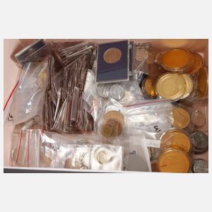 Großes Konvolut Medaillen und Münzproben