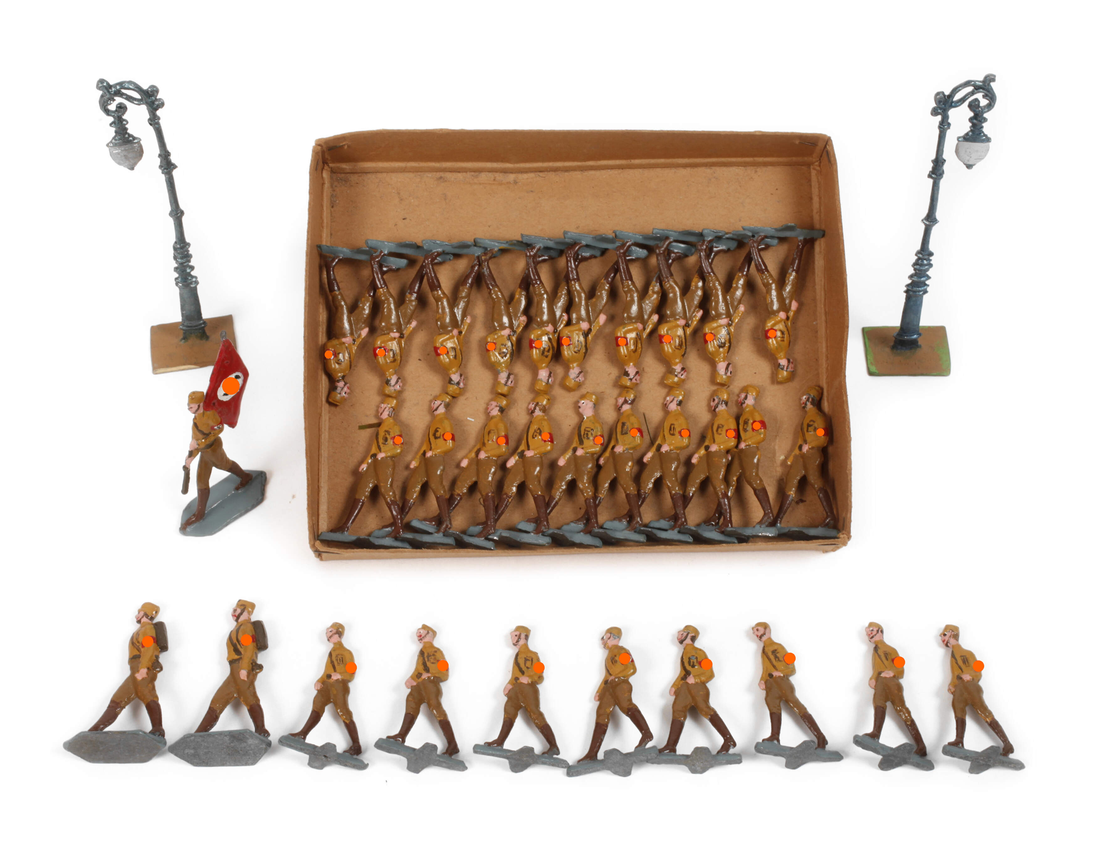 Satz patriotische Zinnfiguren in Parade