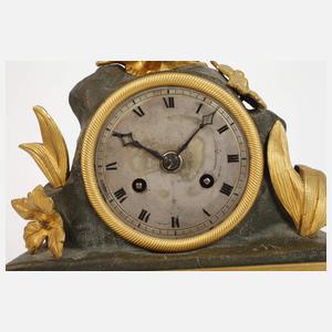 Kleine Kaminuhr Bronze