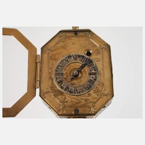 Tischuhr im Renaissance-Stil