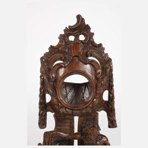 Geschnitzter Uhrenständer mit Chronos