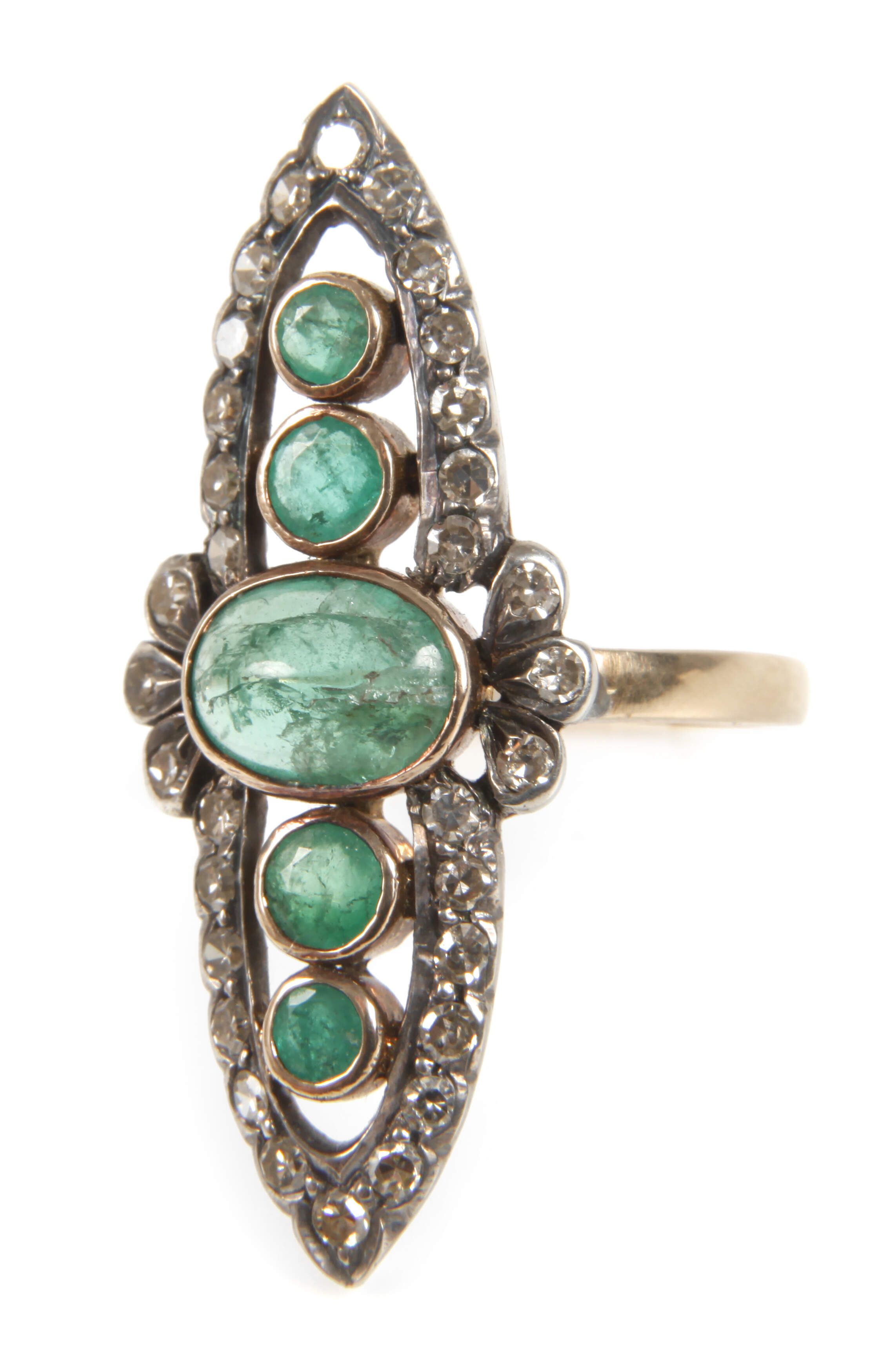 Historischer Ring mit Smaragden und Diamanten
