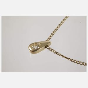 Anhänger mit Diamant an Kette