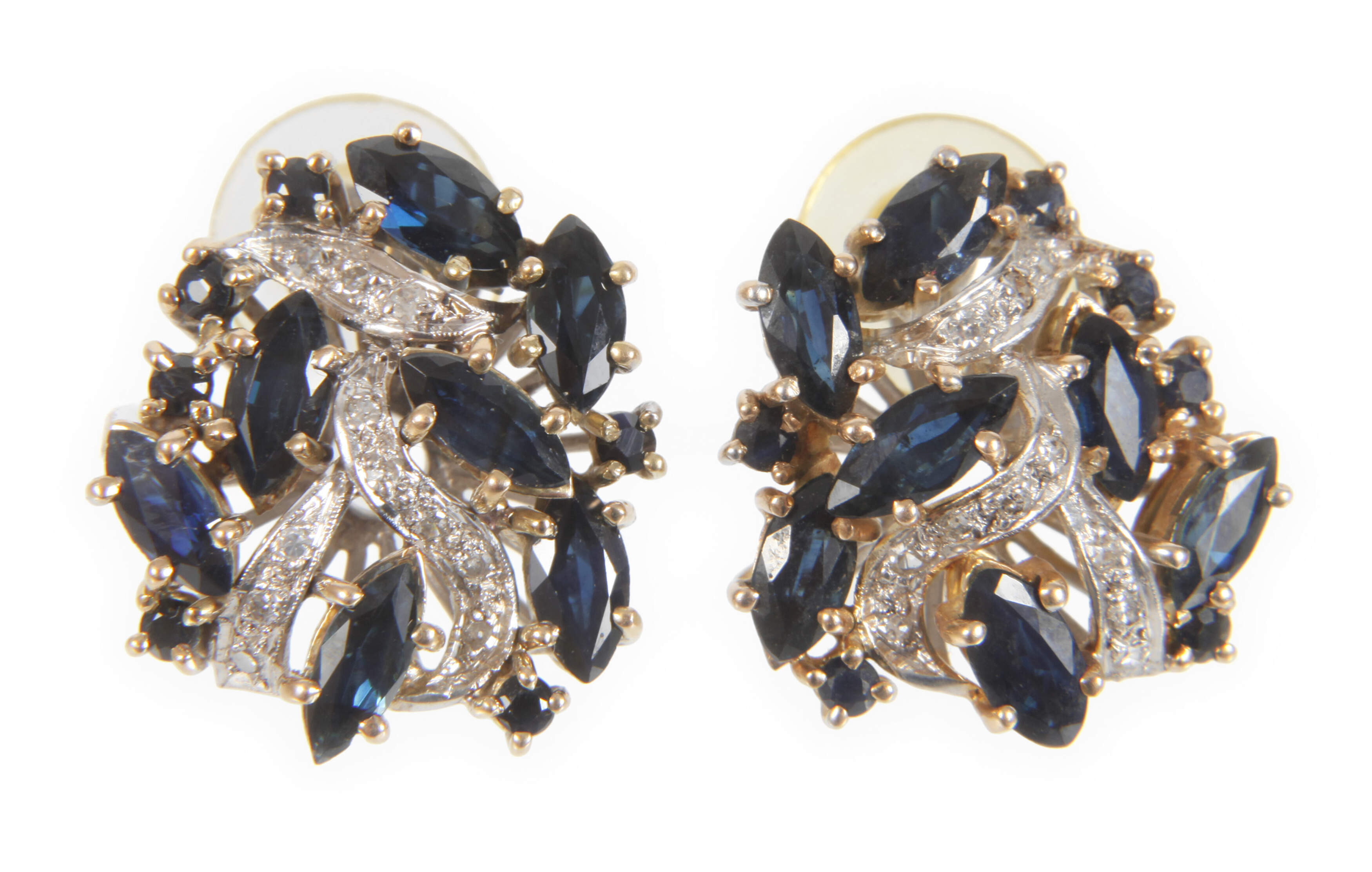 Paar Ohrstecker mit Saphiren und Diamanten