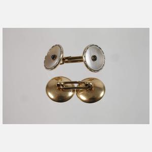 Paar Manschettenknöpfe mit Perlmutt und Saphiren