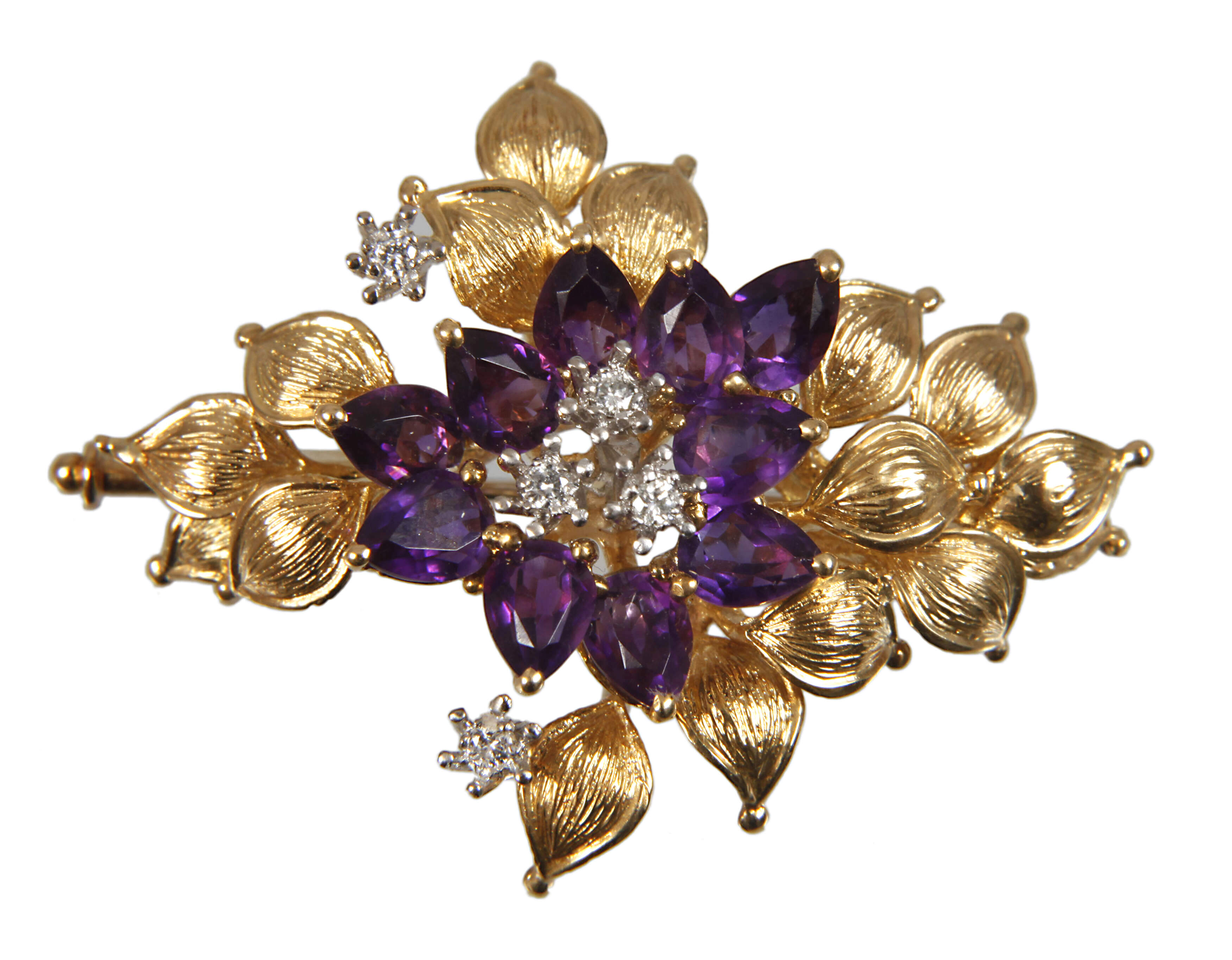 Blütenbrosche mit Amethysten und Brillanten