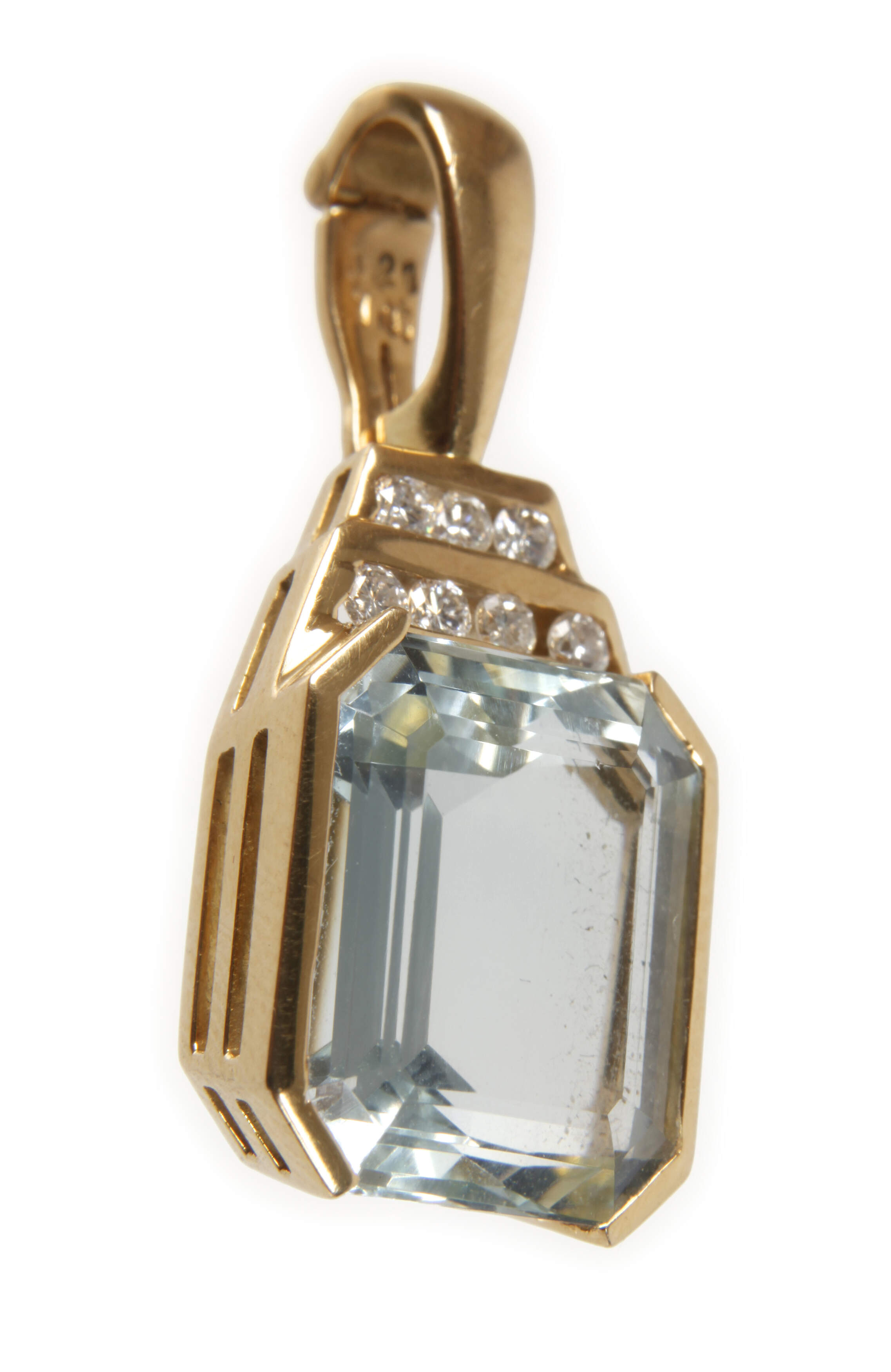 Feiner Clipanhänger mit Aquamarin