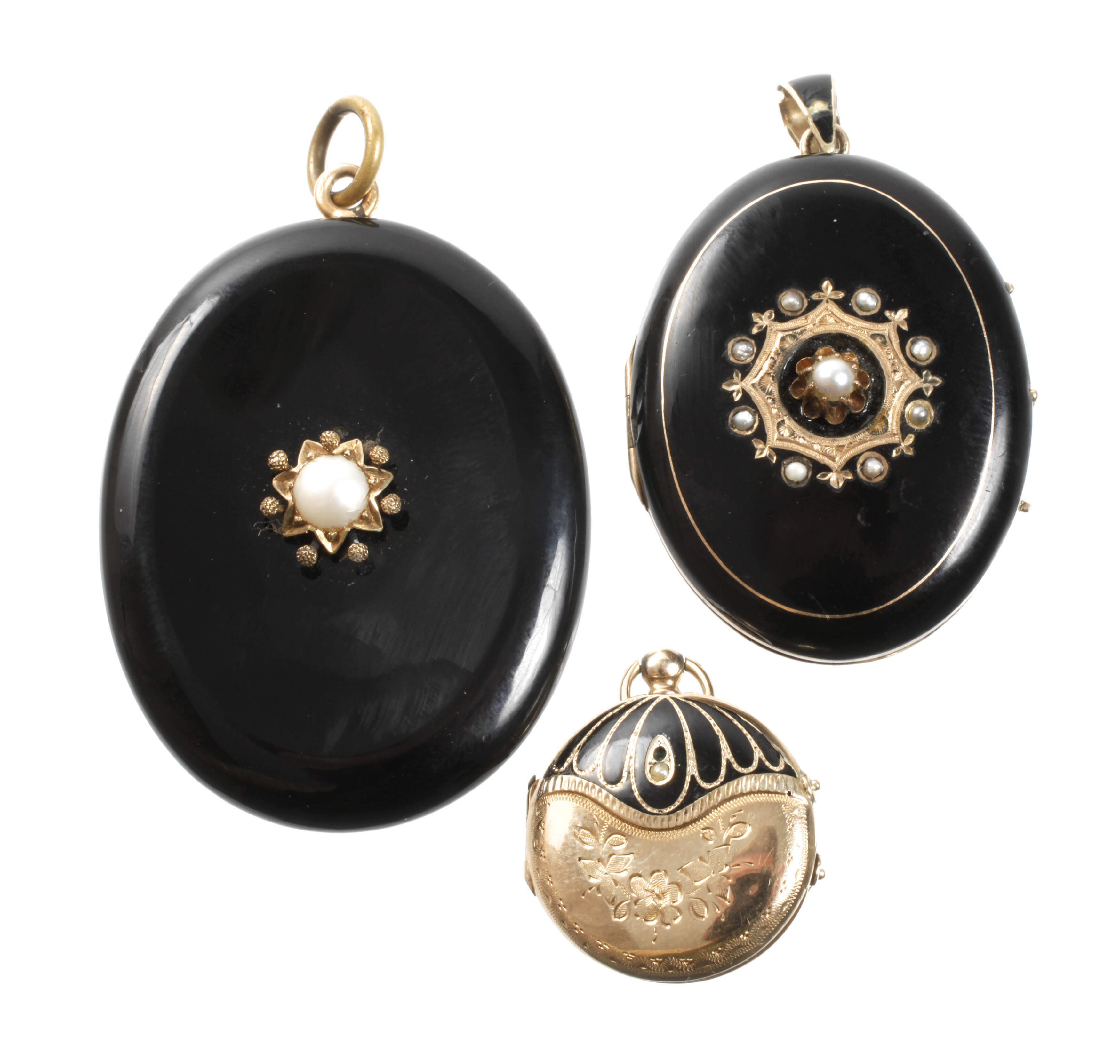 Drei Medaillonanhänger