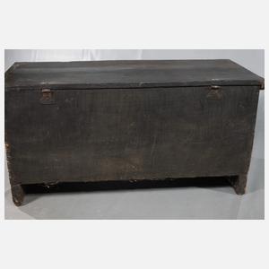 Barocke Flachdeckeltruhe