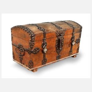 Barocke Runddeckeltruhe