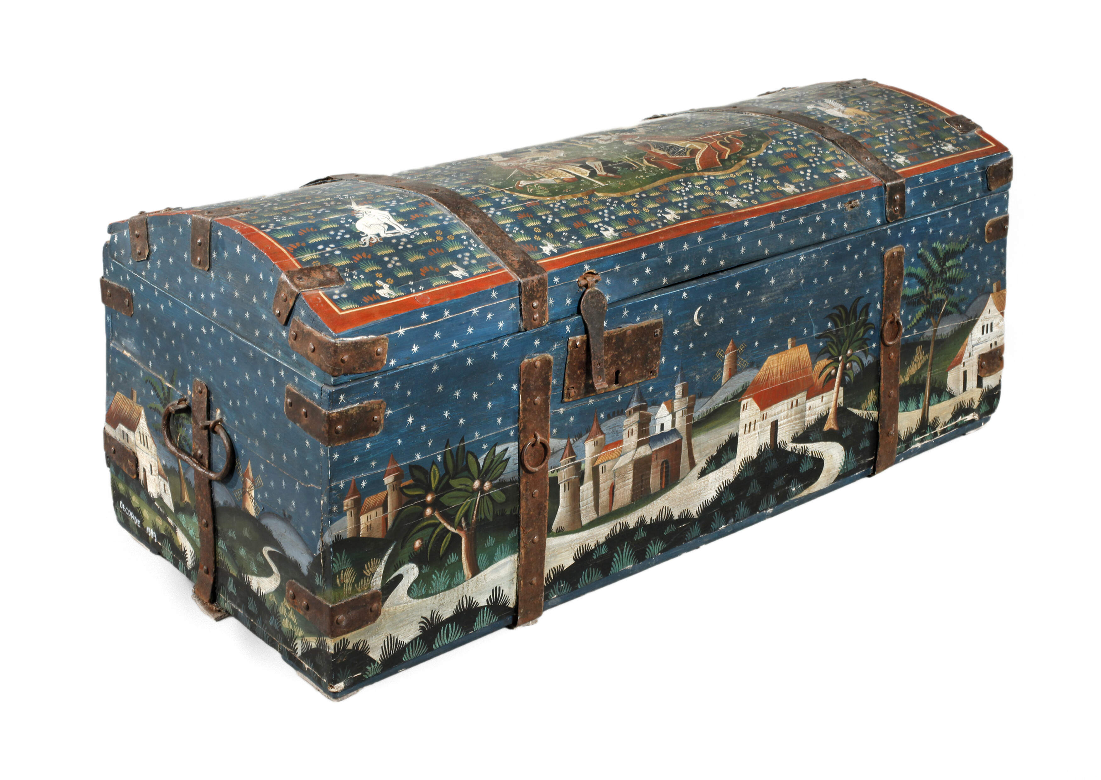 Außergewöhnliche Runddeckeltruhe