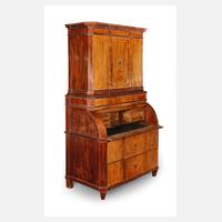 Klassizistischer Aufsatzsekretär111