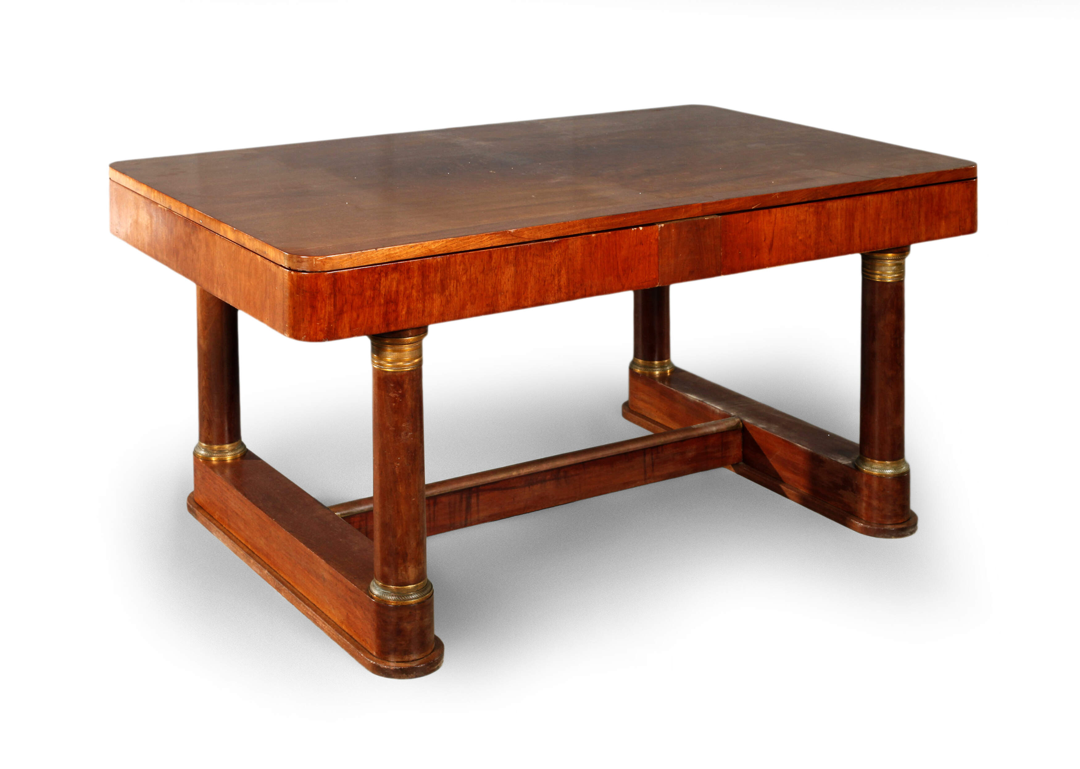 Großer Esstisch im Empirestil