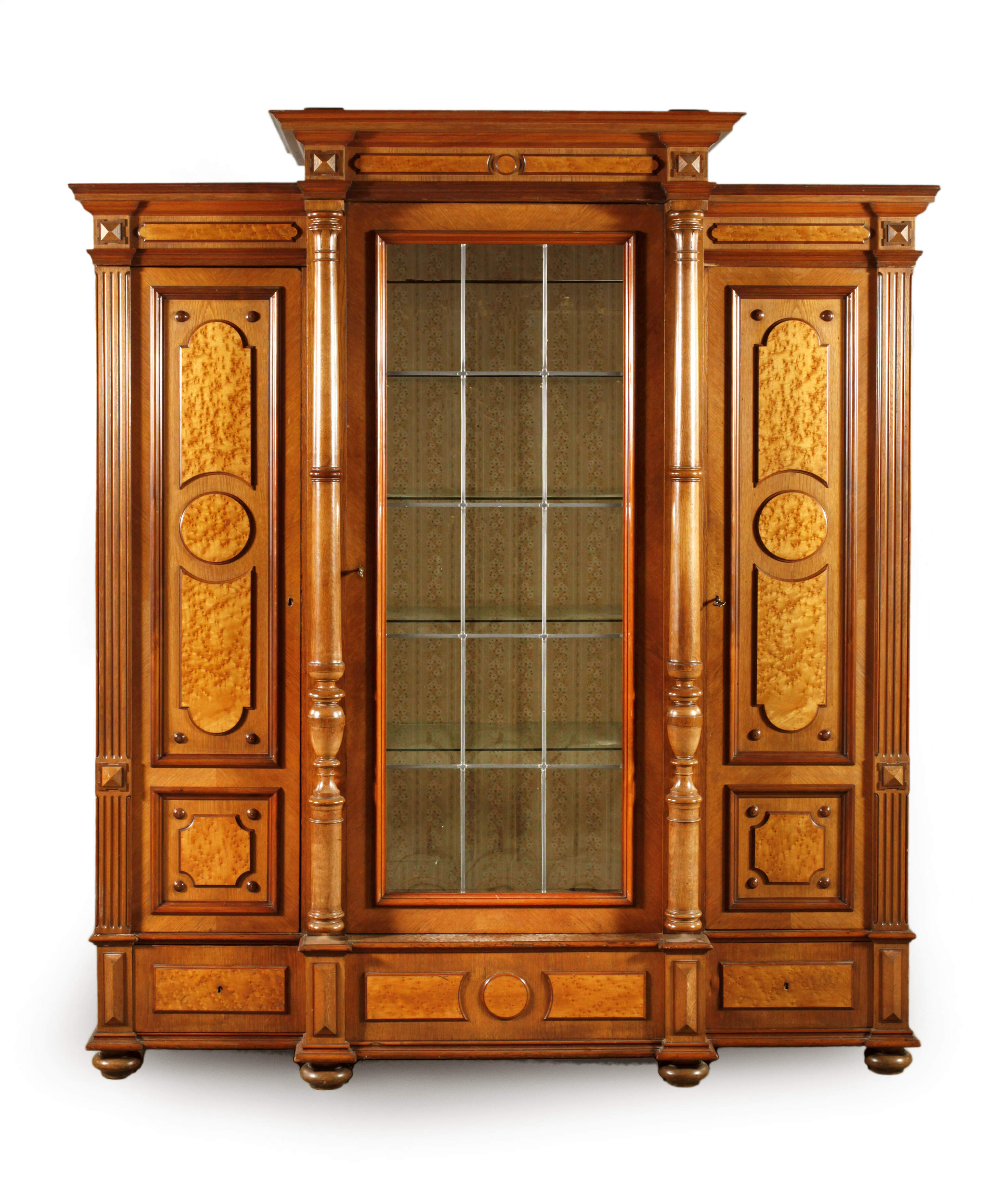 Säulenschrank Gründerzeit